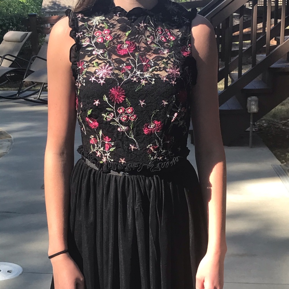 Juniors’ Lace & Floral-Print Dress